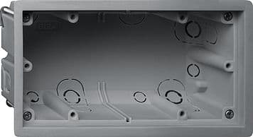 GIRA - Flat asennusrasia E22 2 os. - Kojerasia GIRA E22 FLAT