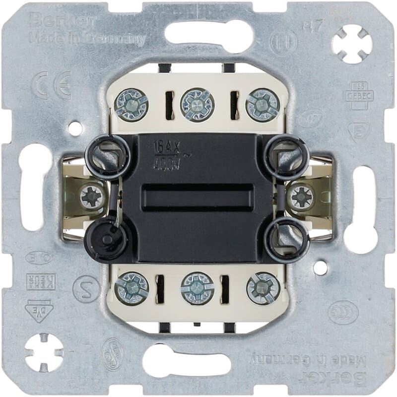 HAGER - Kytkin - 3/16A/400V UJ 0X