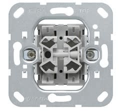 GIRA - Sarjakytkin/Painonappi 10A - Gira Painonappi