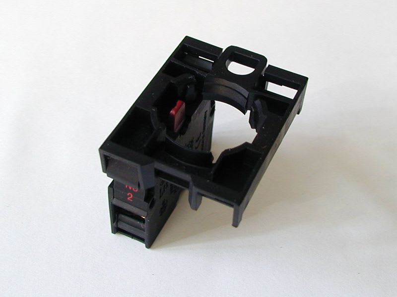 EATON - Kosketinelementti Eaton - M22-AK01 1a etulevyasennus