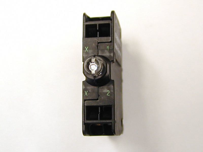 EATON - Led Eaton - M22-CLEDC230-R pohja-as. pun.