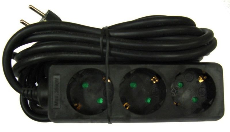 REIMAX ELECTRONICS - Jatkojohto 1-vaihe - 3-os. H05VV-F 3G1,5 musta 5 m