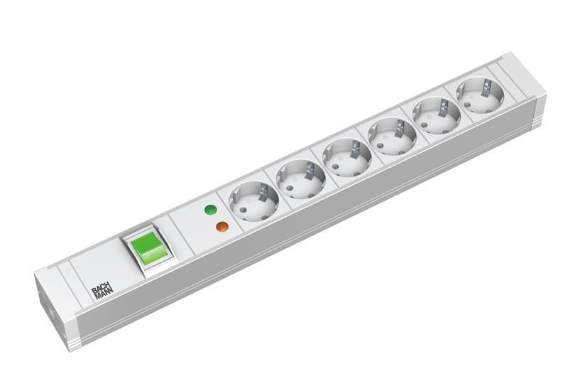 BACHMANN - Jatkopistorasia - 19" PDU >1U, 6x pr+ylij.+kytk.