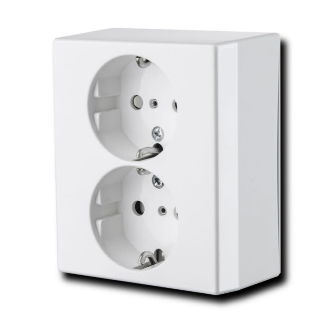 ENSTO - Pistorasia Ensto Intro - 2S/16A/IP21 PPJ val