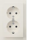 HAGER - Pistorasia Q.3 - 2S/16A/IP20 UPJ VAL