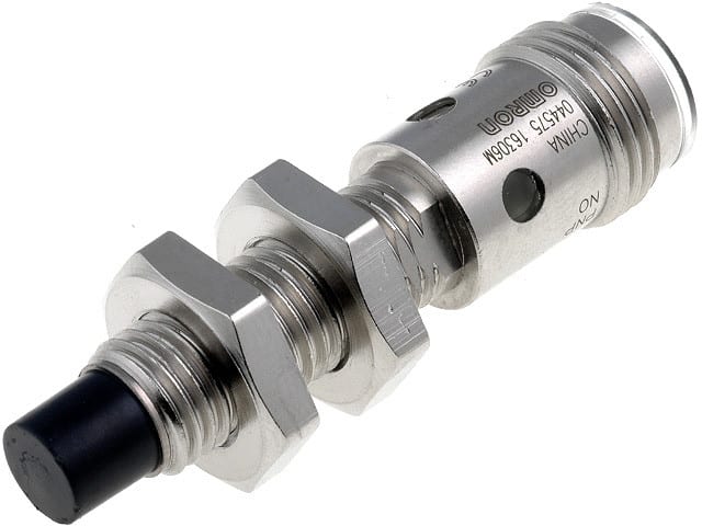 OMRON - Induktiivinen tunnistin - E2A-S08KN04-M1-B1