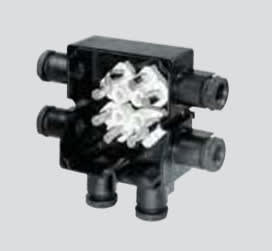 MALUX FINLAND - GHG79102 6M25/6+2PE 2GD - Kytkentärasia Exe