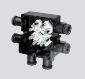 MALUX FINLAND - GHG79102 6M25/6+2PE 2GD - Kytkentärasia Exe