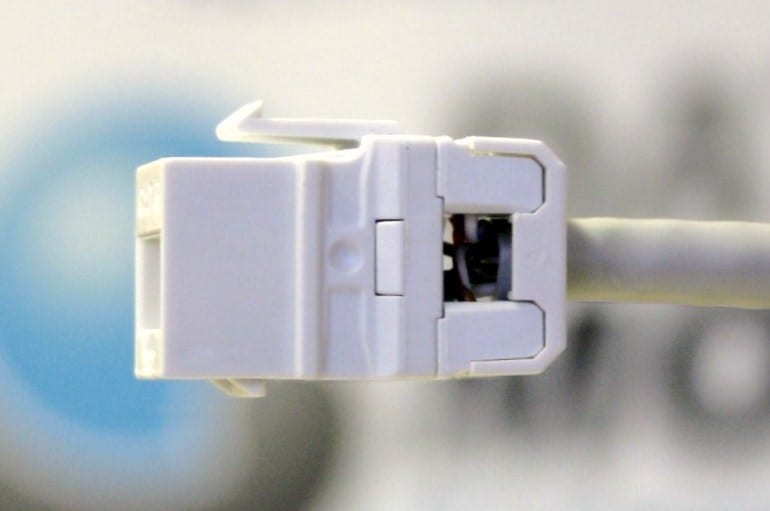 KERMAN - Liitin-CAT6 - UTP keystone, kertapuristeinen