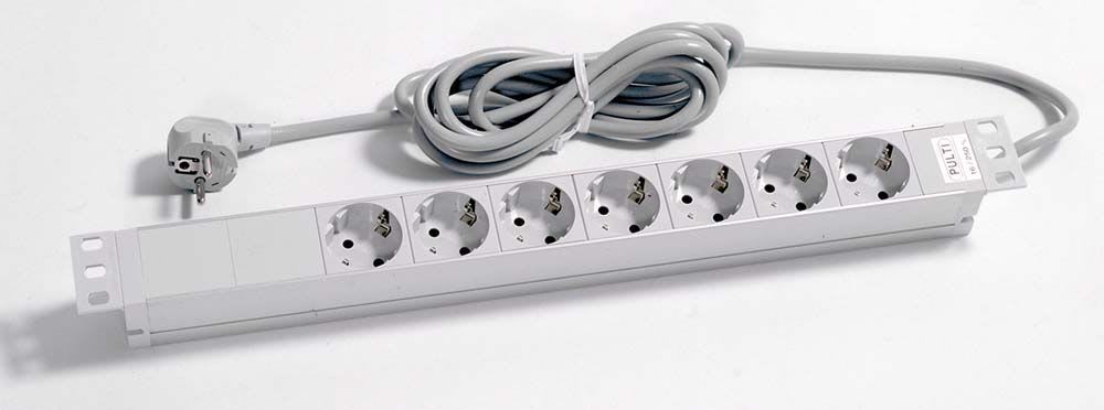 STERA - Pistorasiapaneeli - SPRP071U PR-paneeli 7xSchuko 3