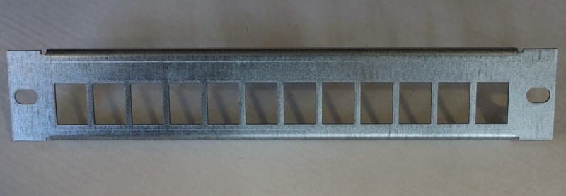 FSM - Paneeli-kupari - RJ45paneeli 10 1U 12*keystone