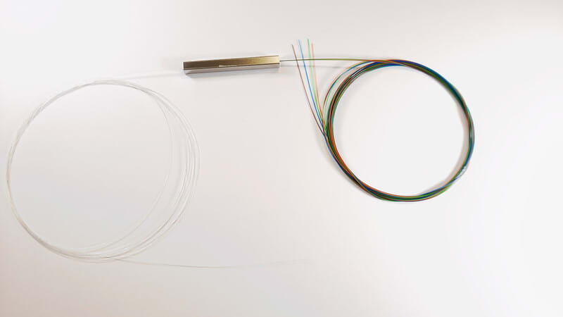 NAFICON - Haaroitin - PLC-jakaja 1x4