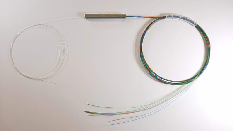 NAFICON - Haaroitin - PLC-jakaja 1x8