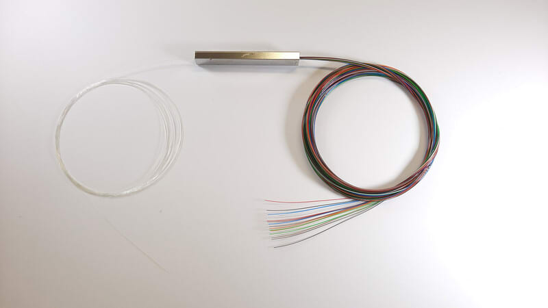 NAFICON - Haaroitin - PLC-jakaja 1x16