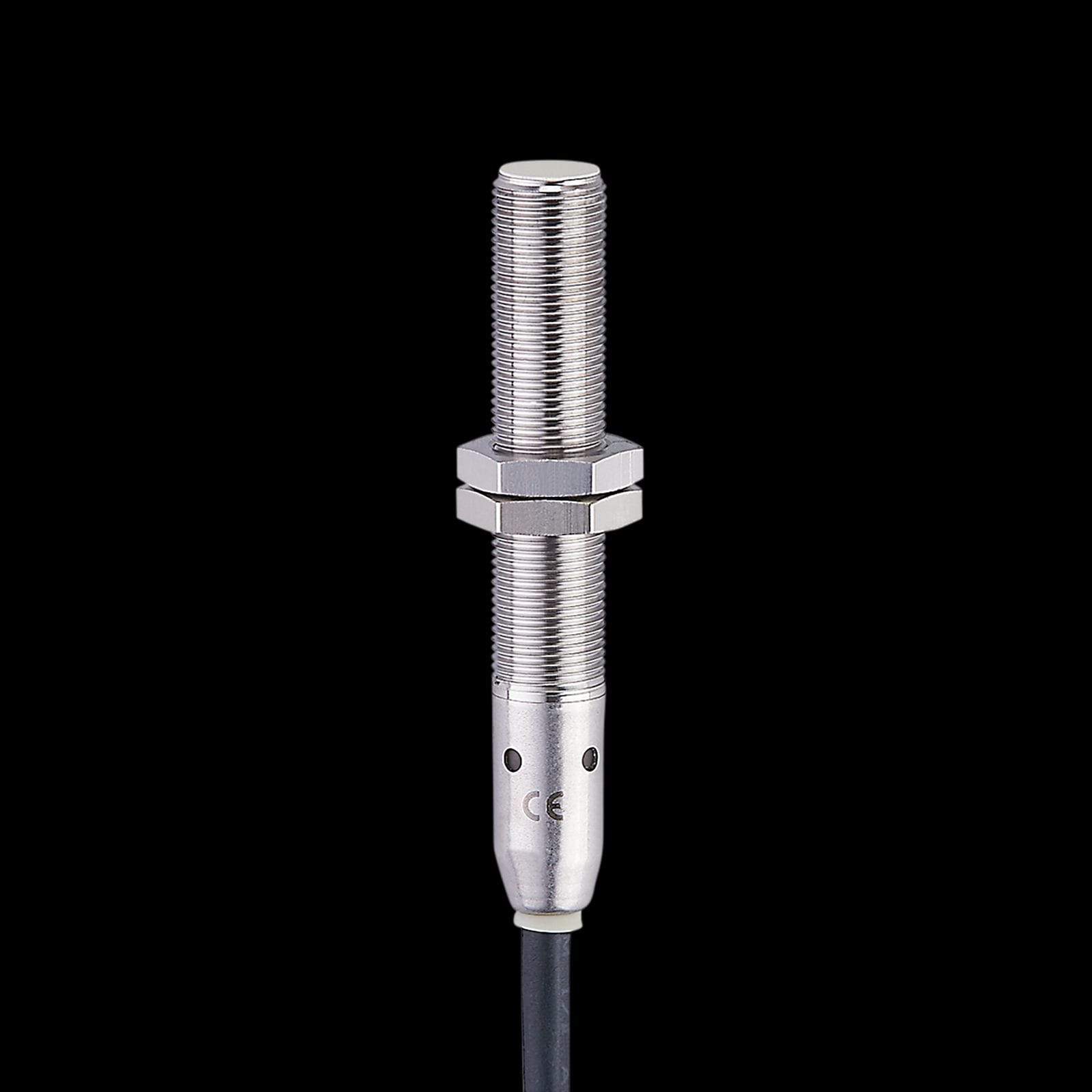 IFM - Indukt ant,M12x1,Met,4mm,PNP,1 - IFM207