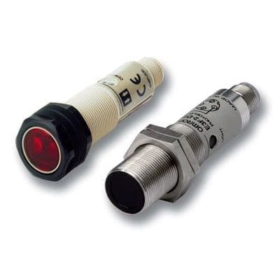 OMRON - Valokenno M18.100cm.NPN.me.M12 - E3F2-D1C4-M1-M