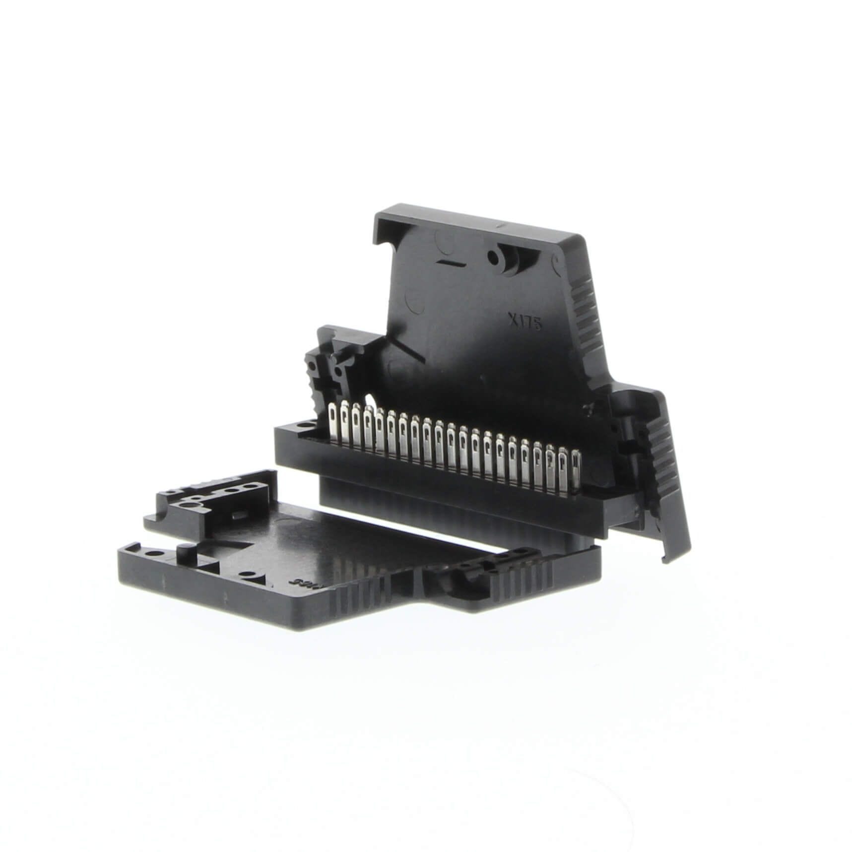 OMRON - Liitin - C500-CE404
