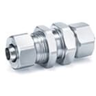 SMC PNEUMATIIKKATUOTTEET - Läpivientiliitin Kiristysmut. - KFG2E0604-00