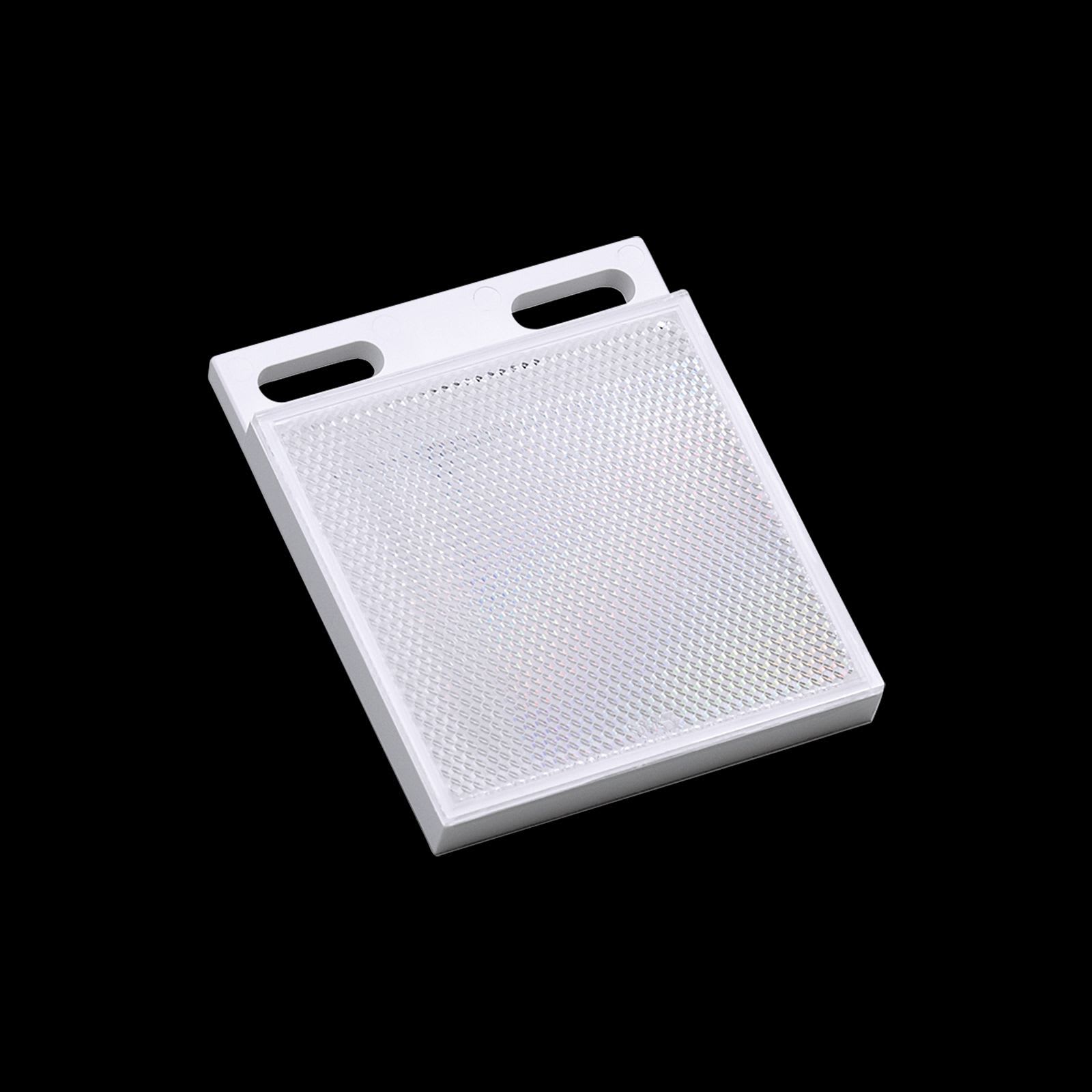 IFM - Prismaheijastin - E20722