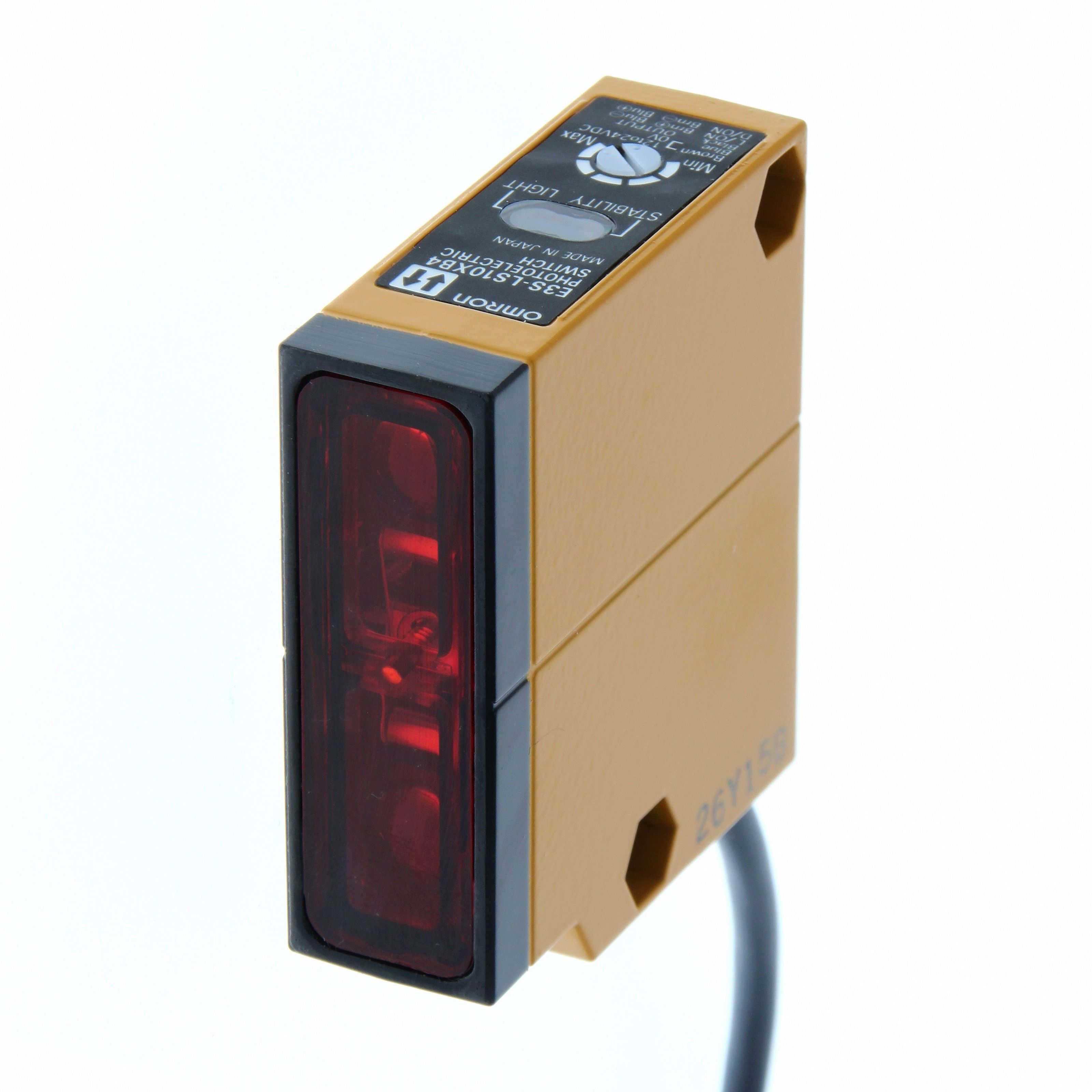 OMRON - Photoelectric sensor, definite, 30 to 10 - E3S-LS10XB4