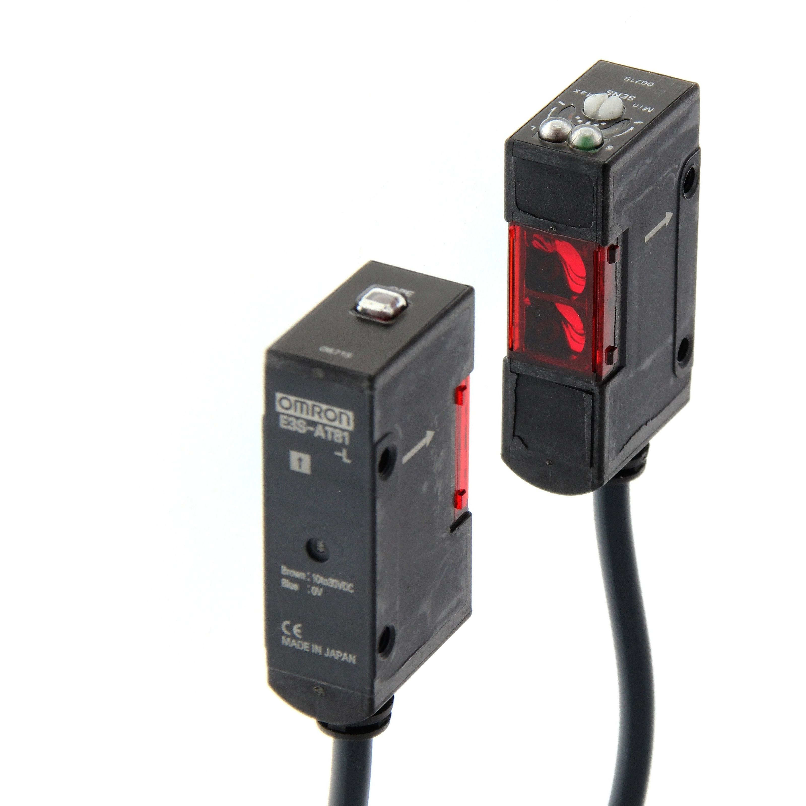 OMRON - Photoelectric sensor, through-beam, 7 m, - E3S-AT61