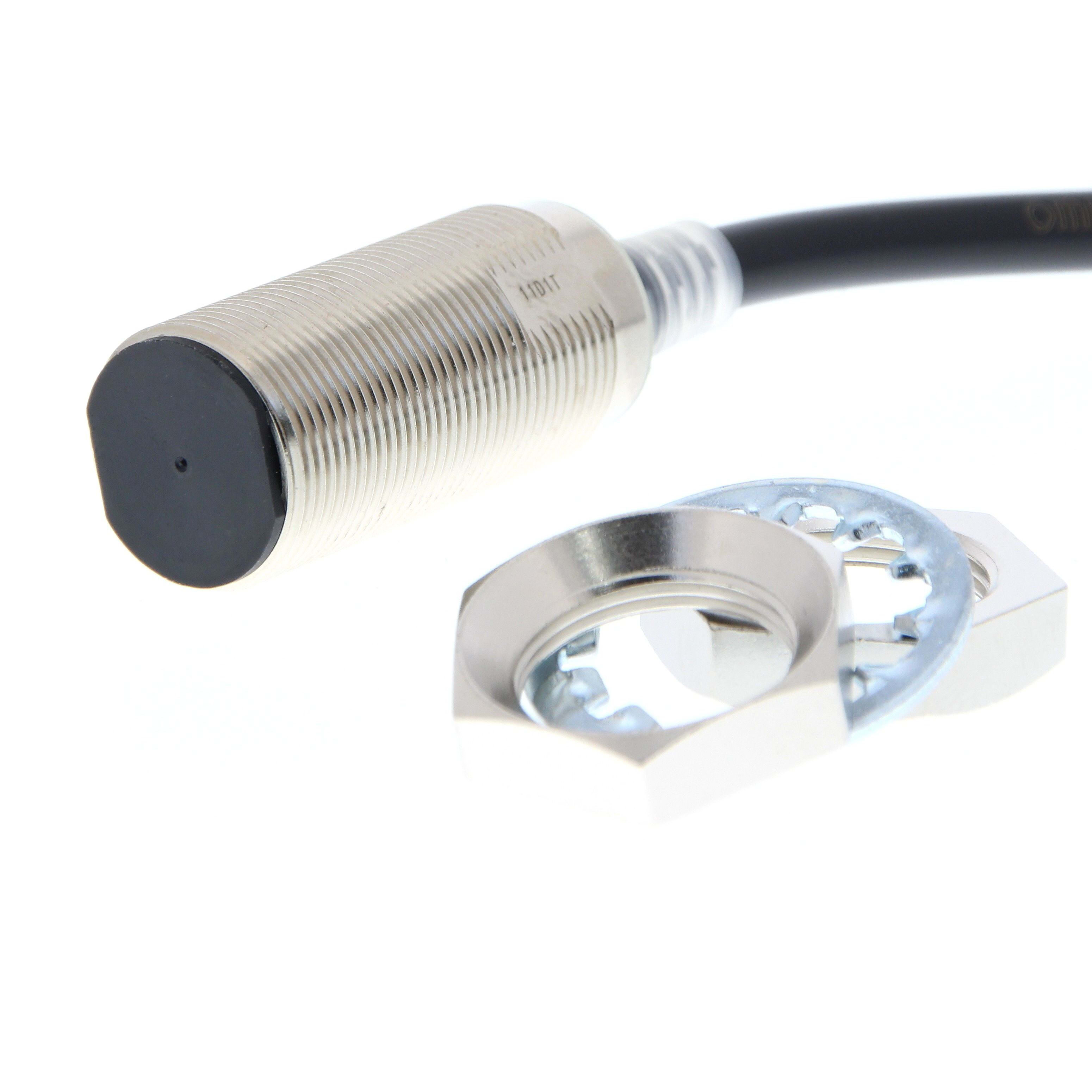 OMRON - Proximity sensor, inductive, brass-nicke - E2E-X11D118-T 2M