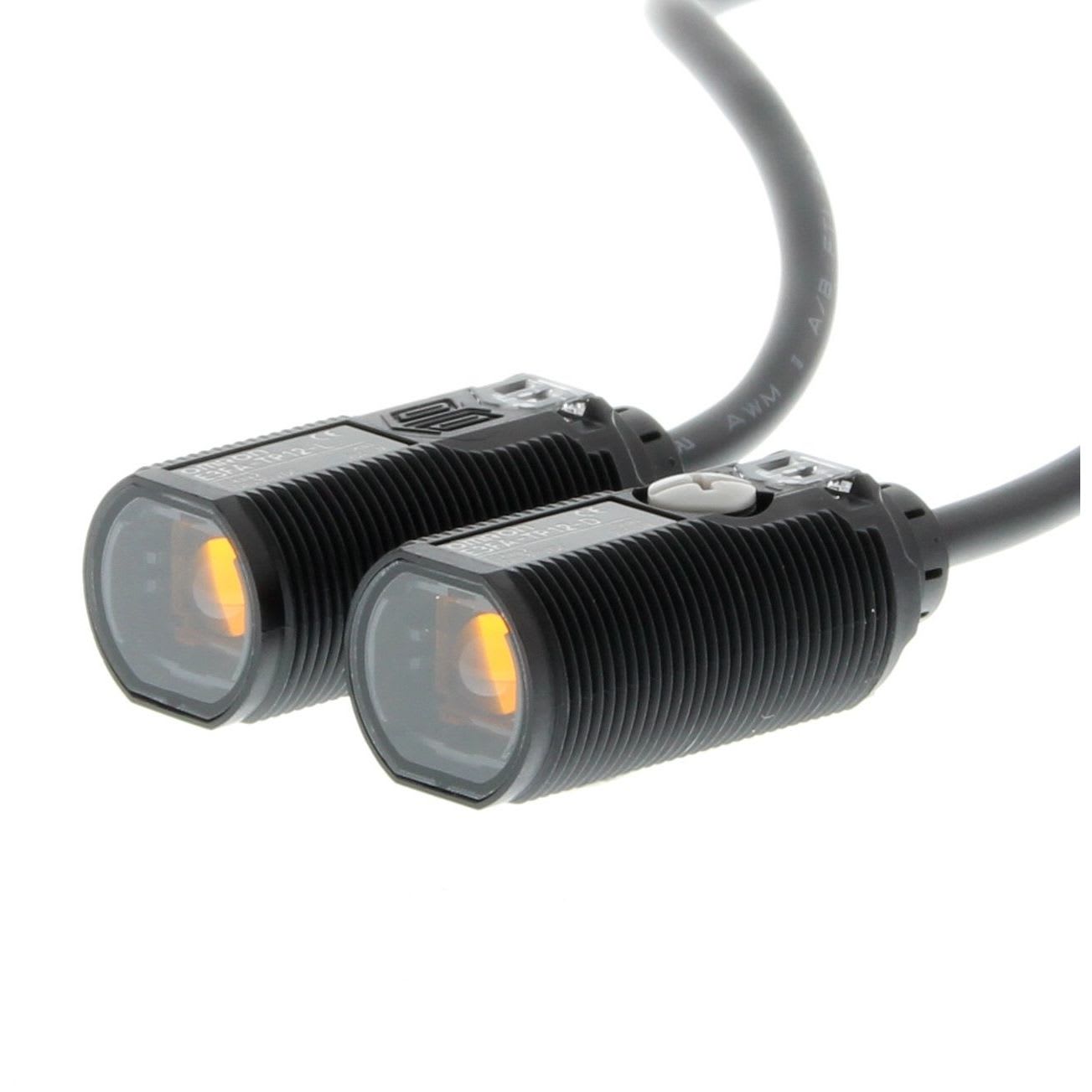 OMRON - Photoelectric sensor, M18 threaded barre - E3FA-TN12 2M