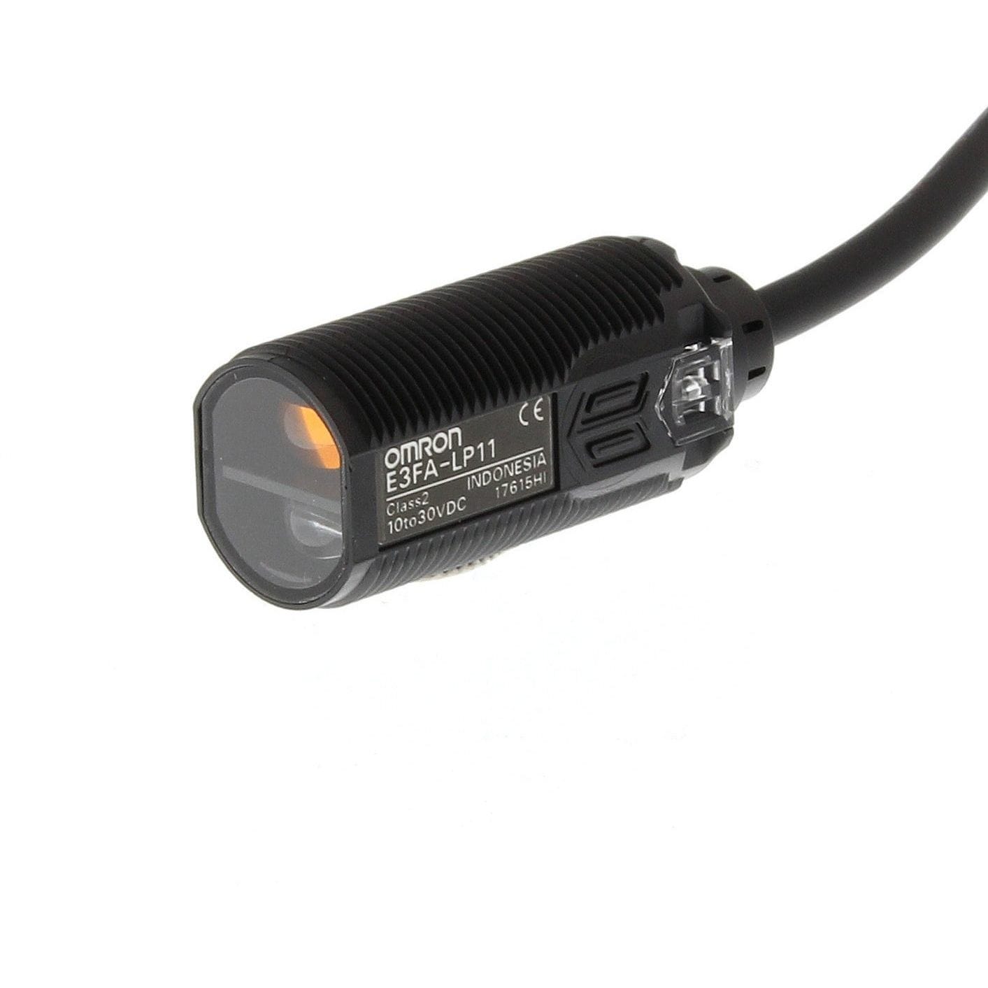OMRON - Photoelectric sensor, M18 threaded barre - E3FA-LP11 2M