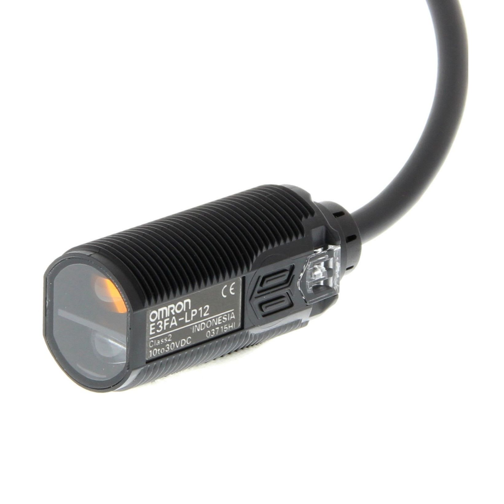 OMRON - Photoelectric sensor, M18 threaded barre - E3FA-LP12-F2 2M