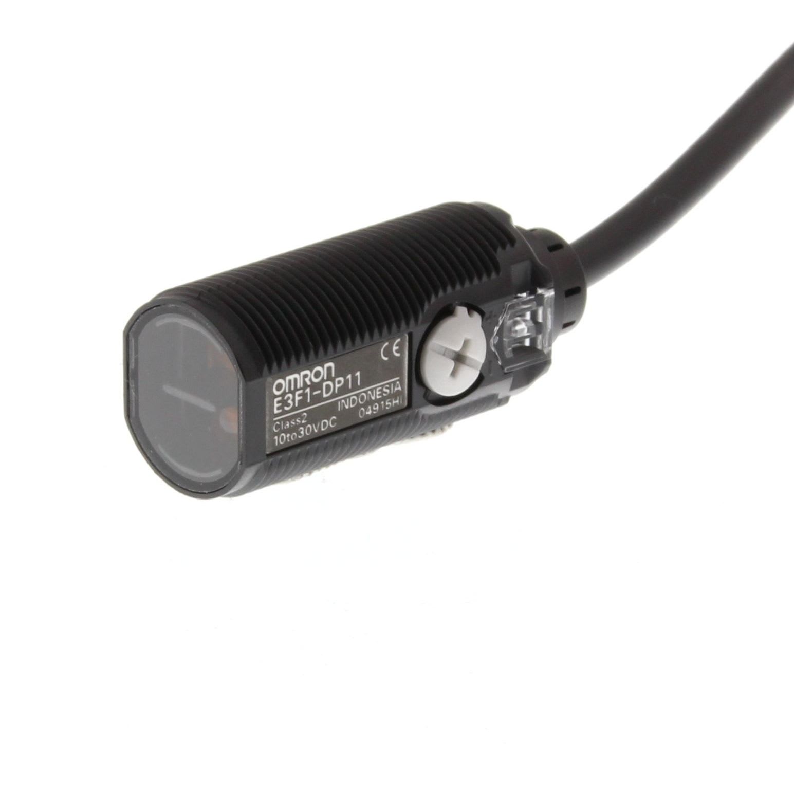 OMRON - Photoelectric sensor, M18 threaded barre - E3F1-DP11 2M